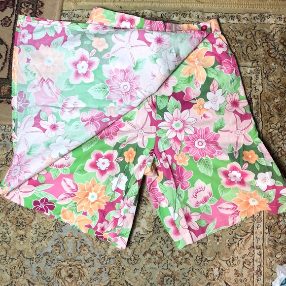 VINTAGE SKORT sz 8 FLORAL Hawaii Vibe COTTON EUC - Picture 2 of 8